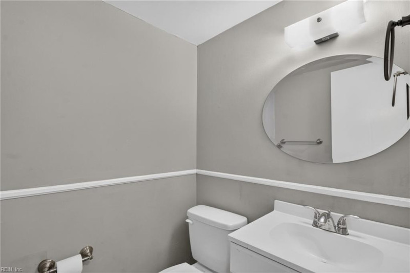 Photo 5 of 22 residential for sale in Virginia Beach virginia