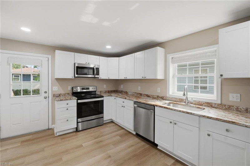 Photo 11 of 38 residential for sale in Norfolk virginia Photo 11 of 38 residential for sale in Norfolk virginia