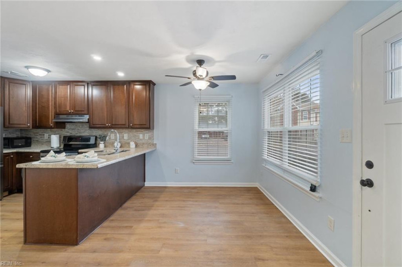Photo 4 of 27 residential for sale in Chesapeake virginia Photo 4 of 27 residential for sale in Chesapeake virginia