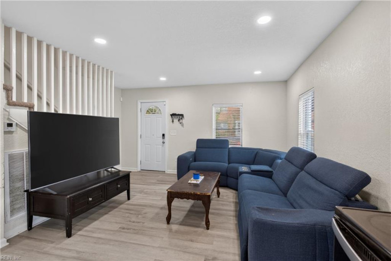 Photo 6 of 24 residential for sale in Norfolk virginia