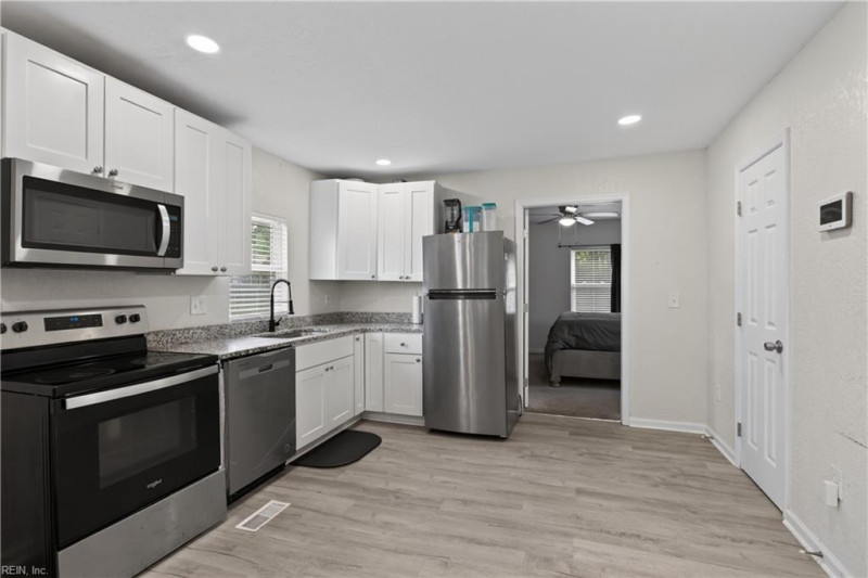 Photo 7 of 24 residential for sale in Norfolk virginia