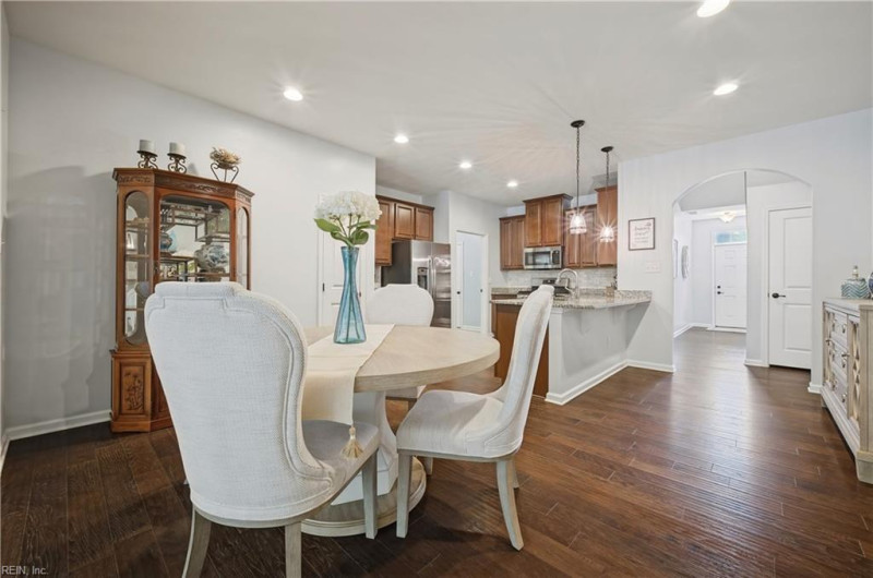 Photo 12 of 42 residential for sale in York County virginia