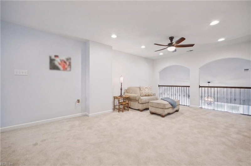 Photo 20 of 42 residential for sale in York County virginia
