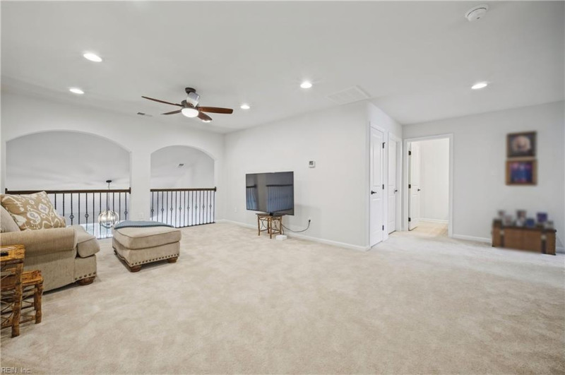 Photo 21 of 42 residential for sale in York County virginia