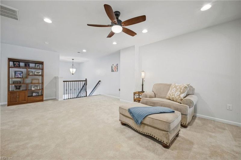 Photo 22 of 42 residential for sale in York County virginia