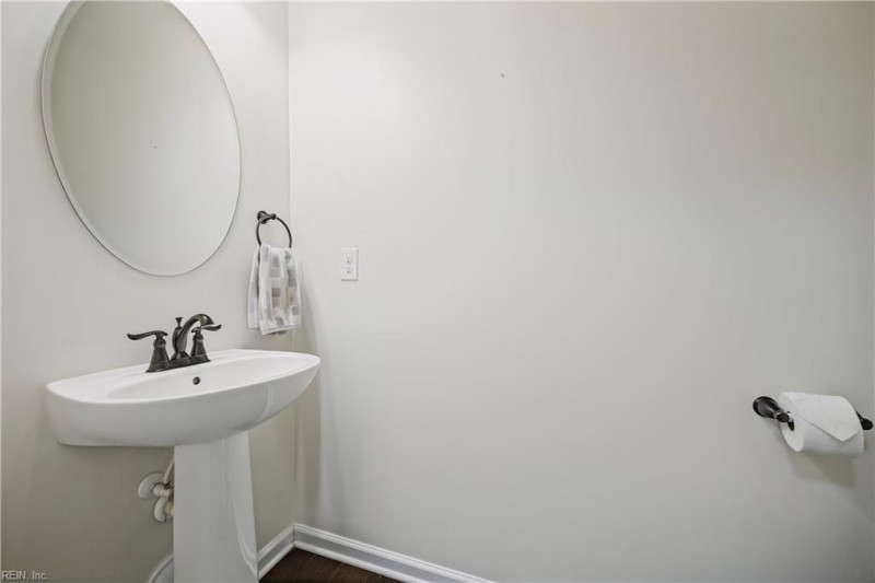 Photo 30 of 42 residential for sale in York County virginia