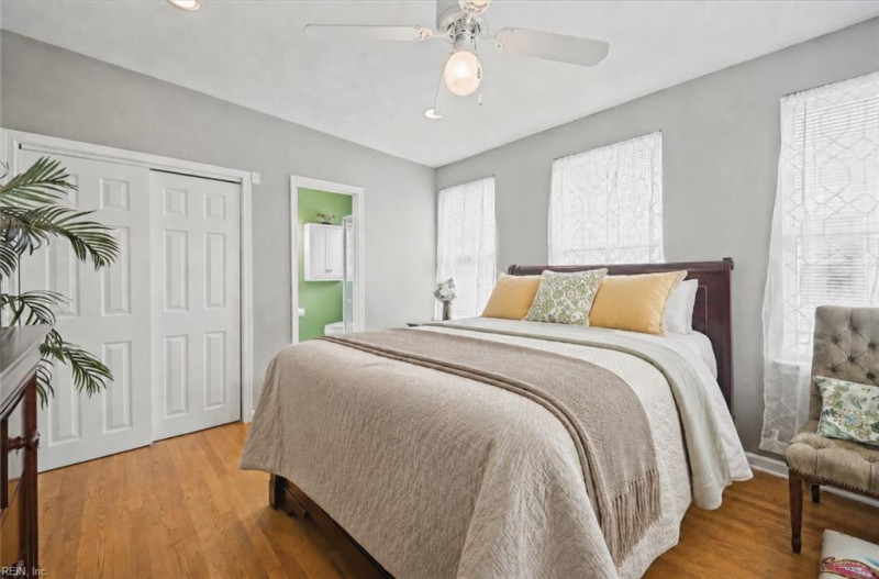 Photo 15 of 38 residential for sale in Norfolk virginia