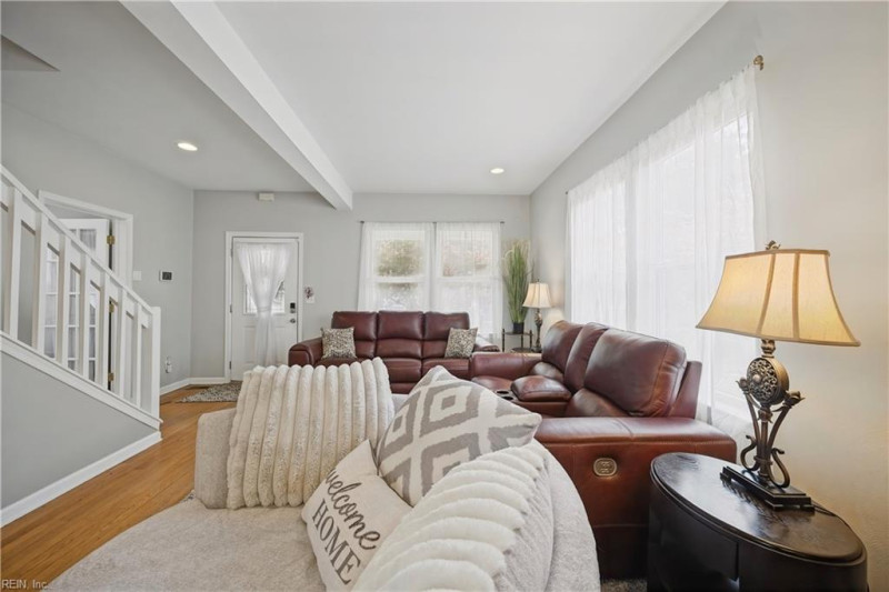 Photo 6 of 38 residential for sale in Norfolk virginia