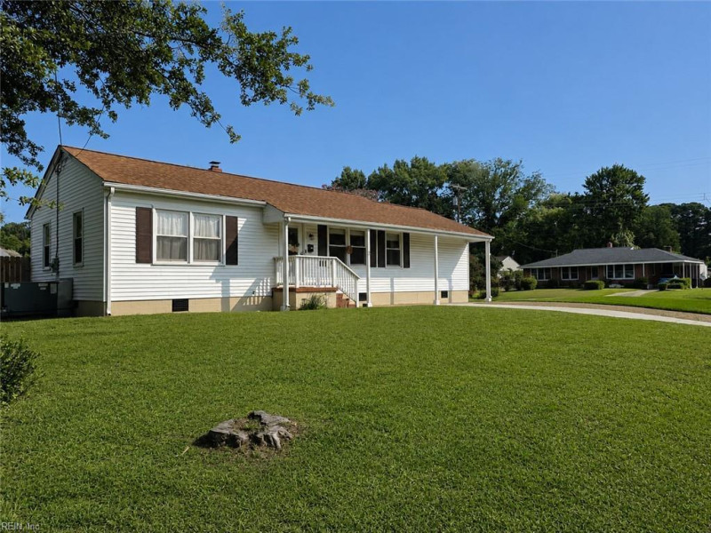 Photo 19 of 20 residential for sale in Hampton virginia