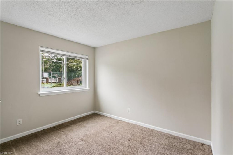 Photo 13 of 21 residential for sale in Newport News virginia
