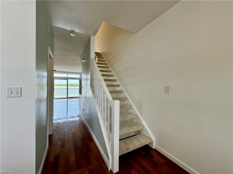 Photo 32 of 50 residential for sale in Norfolk virginia Photo 32 of 50 residential for sale in Norfolk virginia