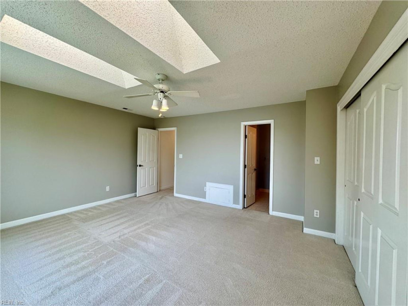 Photo 36 of 50 residential for sale in Norfolk virginia Photo 36 of 50 residential for sale in Norfolk virginia
