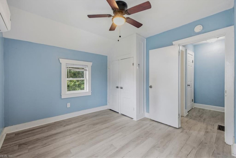 Photo 24 of 25 residential for sale in Portsmouth virginia