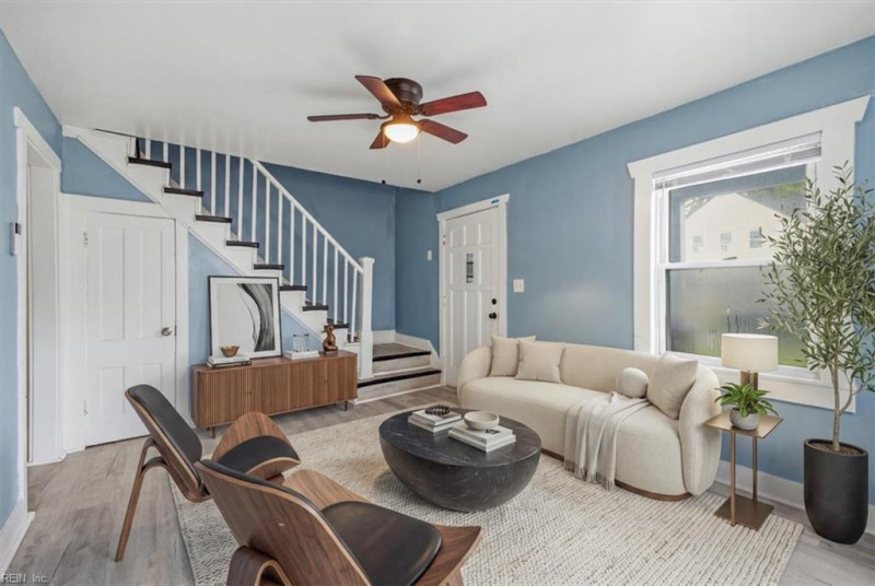 Photo 3 of 25 residential for sale in Portsmouth virginia