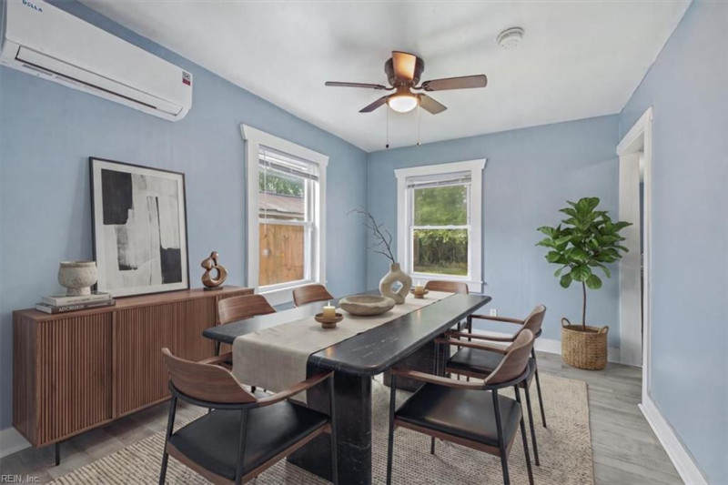 Photo 9 of 25 residential for sale in Portsmouth virginia