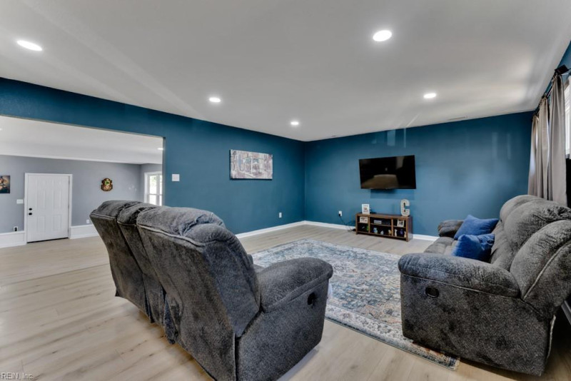 Photo 15 of 35 residential for sale in Norfolk virginia