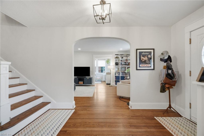 Photo 10 of 50 residential for sale in Portsmouth virginia