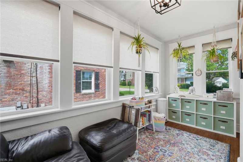 Photo 16 of 50 residential for sale in Portsmouth virginia