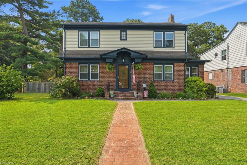 Photo 2 of 50 residential for sale in Portsmouth virginia