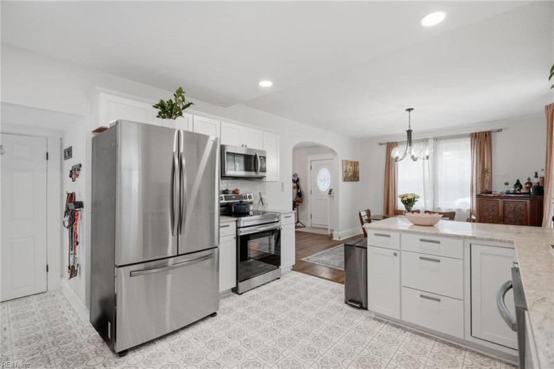 Photo 24 of 50 residential for sale in Portsmouth virginia