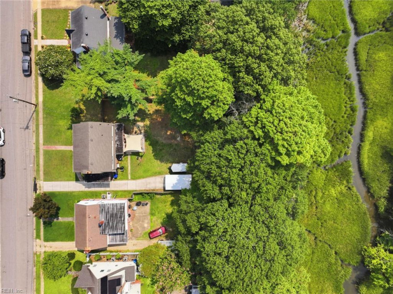 Photo 5 of 50 residential for sale in Portsmouth virginia