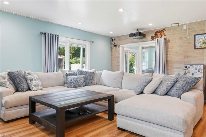Photo 21 of 29 residential for sale in Norfolk virginia