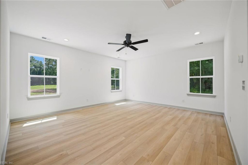 Photo 18 of 50 residential for sale in Chesapeake virginia Photo 18 of 50 residential for sale in Chesapeake virginia