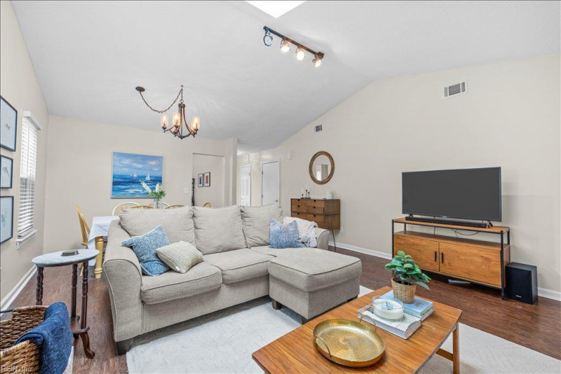 Photo 12 of 26 residential for sale in Virginia Beach virginia