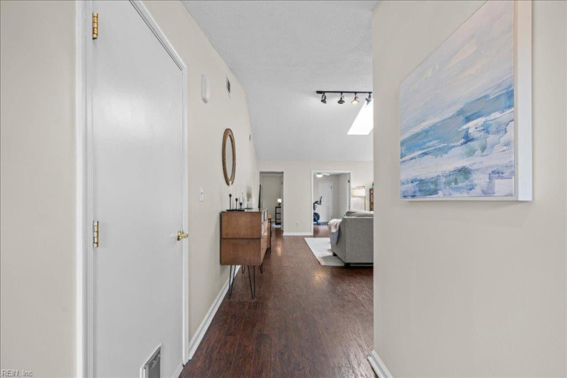 Photo 2 of 26 residential for sale in Virginia Beach virginia