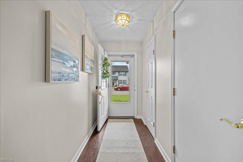 Photo 3 of 26 residential for sale in Virginia Beach virginia