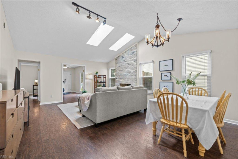 Photo 9 of 26 residential for sale in Virginia Beach virginia