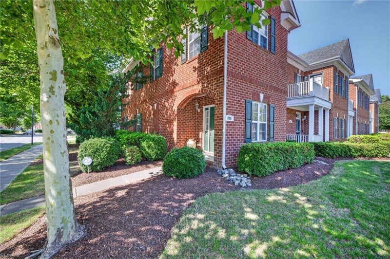 Photo 5 of 32 residential for sale in Chesapeake virginia Photo 5 of 32 residential for sale in Chesapeake virginia