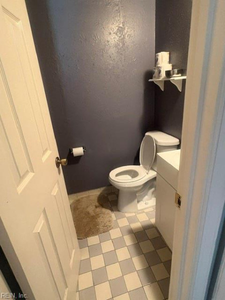 Photo 13 of 26 residential for sale in Newport News virginia