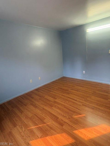 Photo 9 of 26 residential for sale in Newport News virginia
