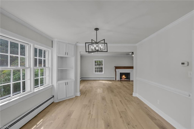Photo 14 of 30 residential for sale in Poquoson virginia