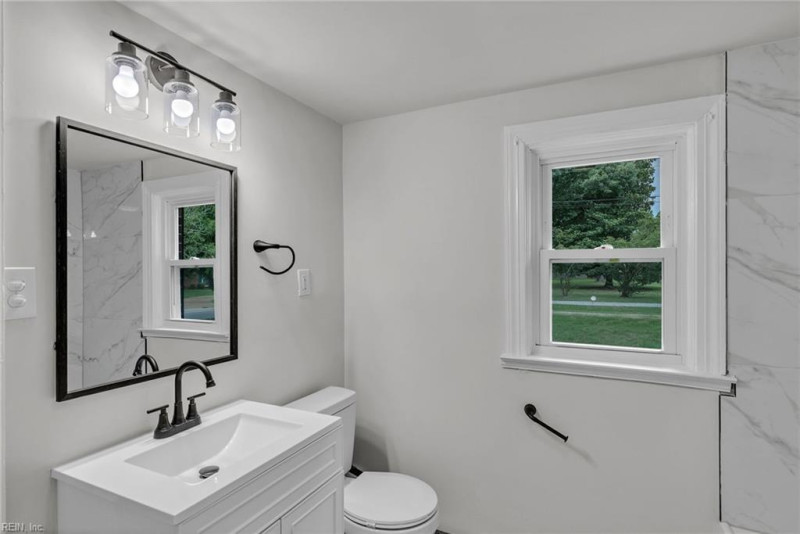 Photo 20 of 30 residential for sale in Poquoson virginia