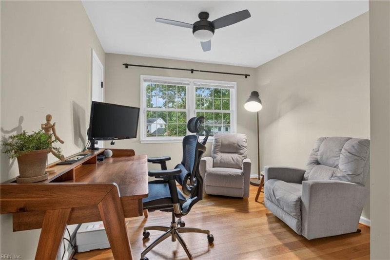 Photo 27 of 44 residential for sale in Hampton virginia