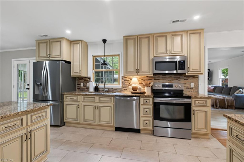 Photo 3 of 44 residential for sale in Hampton virginia