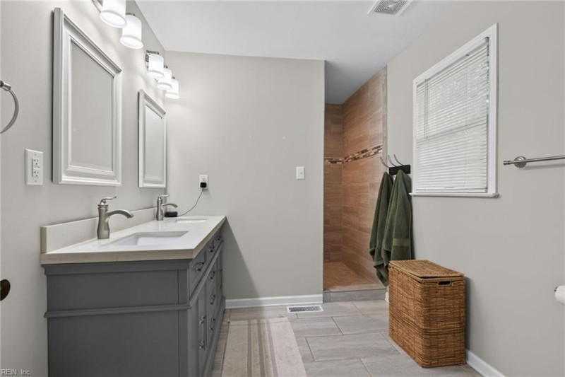 Photo 31 of 44 residential for sale in Hampton virginia