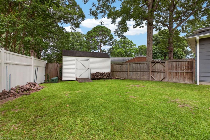 Photo 41 of 44 residential for sale in Hampton virginia