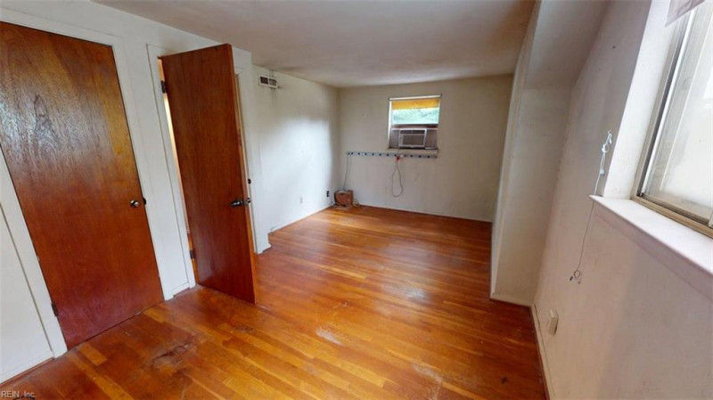 Photo 33 of 50 residential for sale in Norfolk virginia Photo 33 of 50 residential for sale in Norfolk virginia