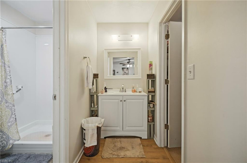 Photo 13 of 17 residential for sale in Virginia Beach virginia