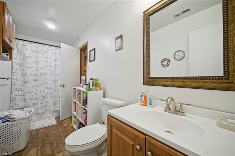 Photo 14 of 17 residential for sale in Virginia Beach virginia