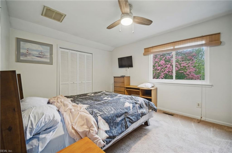 Photo 6 of 12 residential for sale in Virginia Beach virginia Photo 6 of 12 residential for sale in Virginia Beach virginia