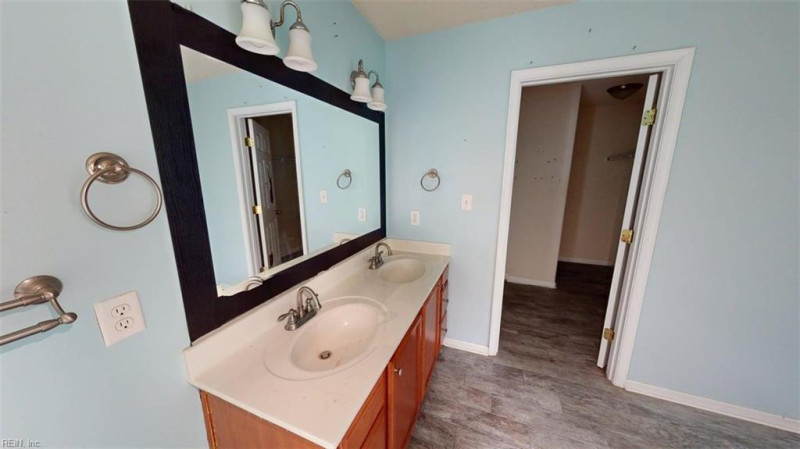 Photo 32 of 50 residential for sale in Suffolk virginia Photo 32 of 50 residential for sale in Suffolk virginia