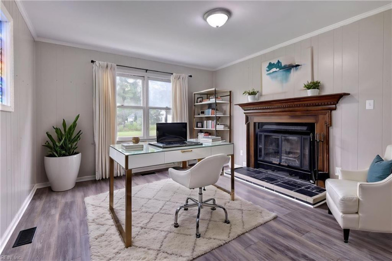 Photo 11 of 24 residential for sale in Poquoson virginia