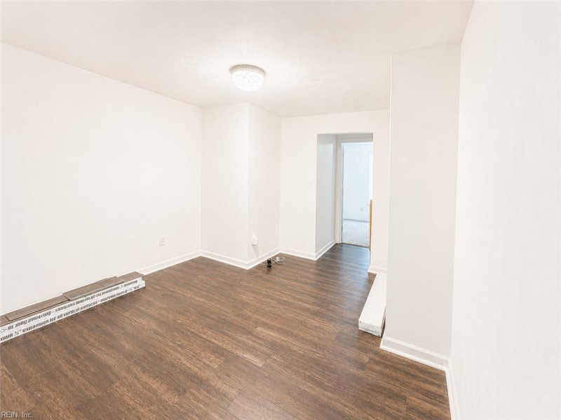 Photo 10 of 24 residential for sale in Portsmouth virginia