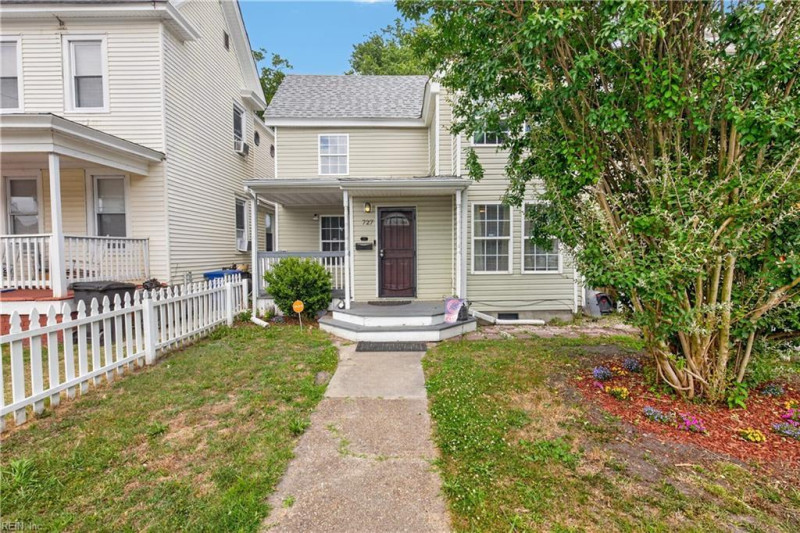 Photo 2 of 24 residential for sale in Portsmouth virginia
