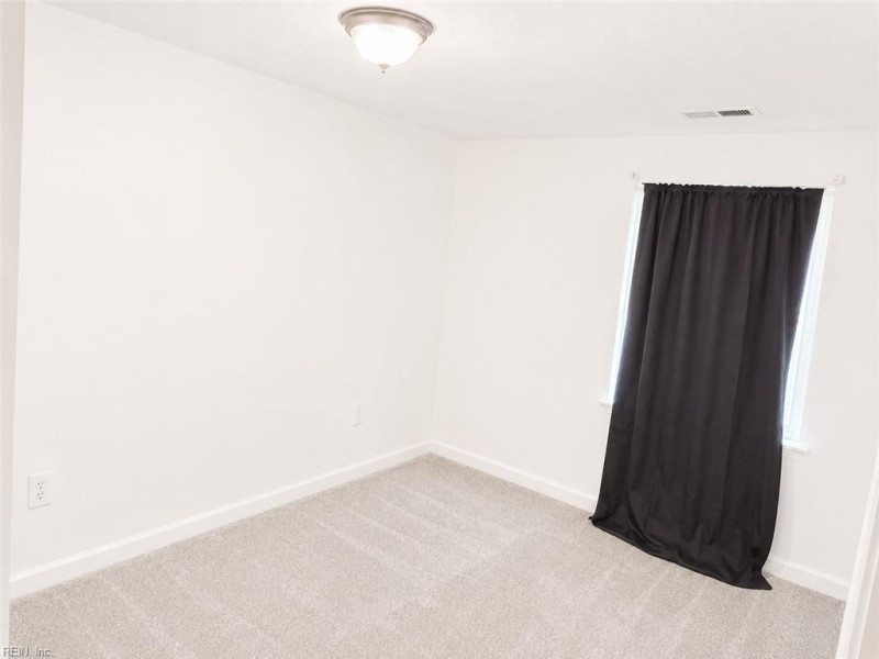 Photo 20 of 24 residential for sale in Portsmouth virginia