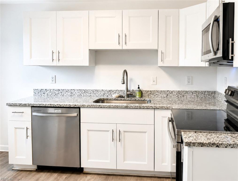 Photo 7 of 24 residential for sale in Portsmouth virginia